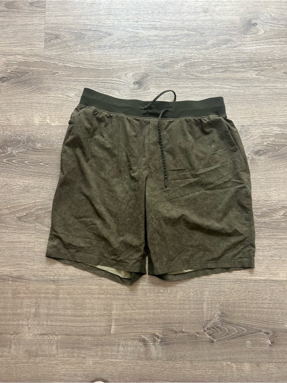 lululemon athletica Men's Olive Drawstring Athletic Shorts